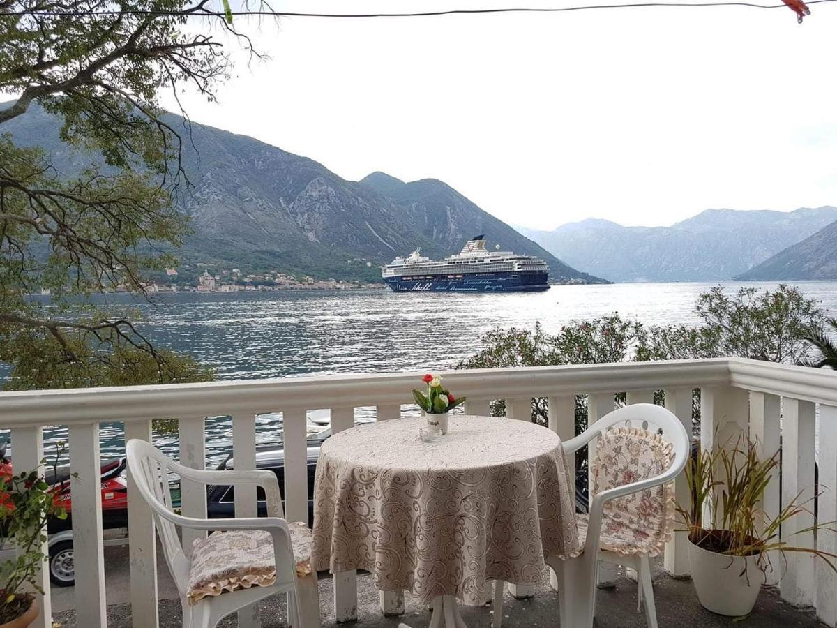 Montenegro Apartments - Private Beach Kotor Zewnętrze zdjęcie